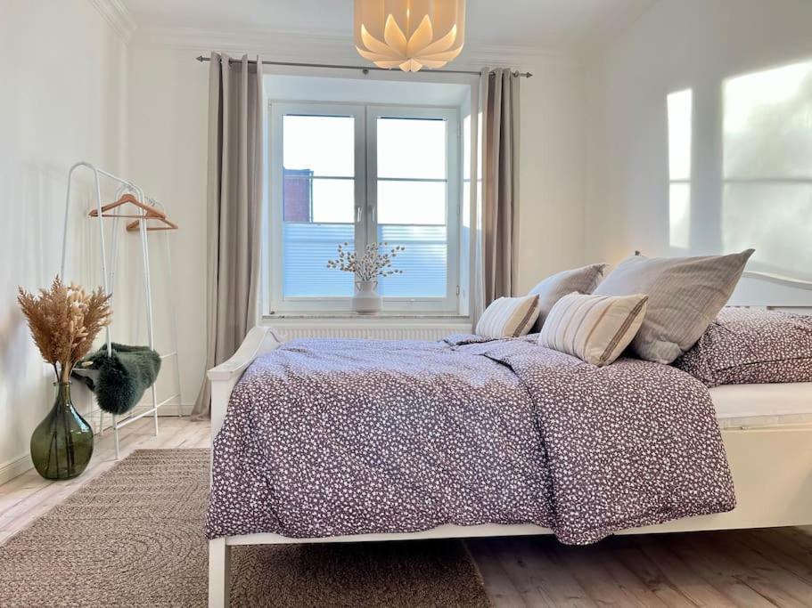 Apartment Perlmutt Mit Balkon Husum  Kültér fotó